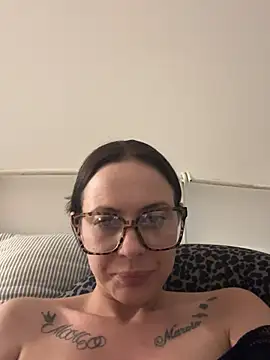 SophieSchmidt online show from April 2026 06:35:01 PM