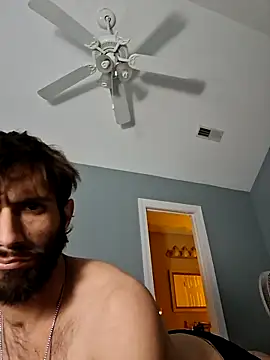 Snapshot of TrndSettr chatting on February 2026 10:47:02 PM TrndSettr online show from February 2026 10:47:02 PM