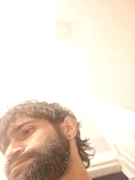 Snapshot of TrndSettr chatting on February 2026 01:15:02 AM TrndSettr online show from February 2026 01:15:02 AM