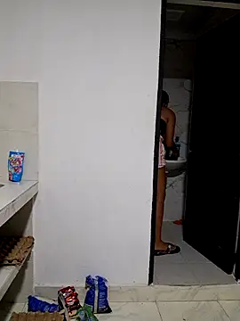 Cris18sexy online show from April 2026 12:18:01 PM