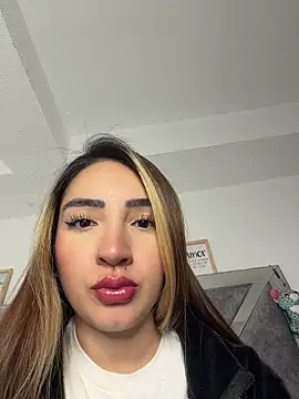 Snapshot of KimCollinss chatting on February 2026 02:07:03 AM KimCollinss online show from February 2026 02:07:03 AM