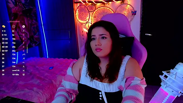 Snapshot of ALIS_E_G chatting on June 2026 05:22:01 PM ALIS E G online show from June 2026 05:22:01 PM