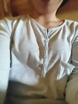 Snapshot of Suka-222 chatting on June 2026 05:16:01 AM Suka-222 online show from June 2026 05:16:01 AM