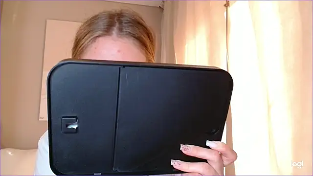 BluueSilk online show from September 2025 06:26:01 AM