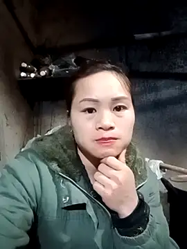 Snapshot of l_kiss chatting on February 2026 01:32:02 PM l kiss online show from February 2026 01:32:02 PM