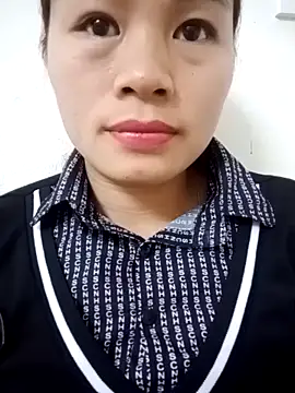 Snapshot of l_kiss chatting on February 2026 12:02:01 PM l kiss online show from February 2026 12:02:01 PM