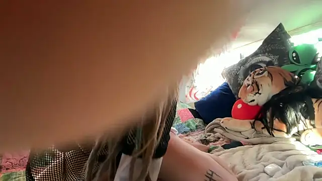 TheMoonNTheSun online show from April 2026 12:23:01 AM