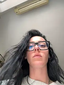 Snapshot of alibi_room chatting on May 2026 02:46:01 PM alibi room online show from May 2026 02:46:01 PM