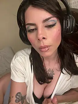 Isalove99 online show from February 2026 04:30:02 AM