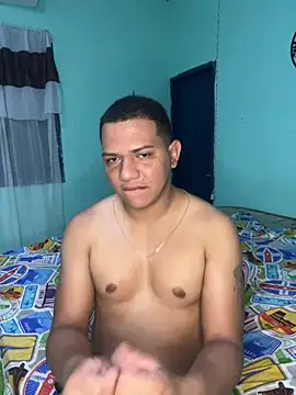 Snapshot of Loaisn chatting on February 2026 12:03:01 AM Loaisn online show from February 2026 12:03:01 AM