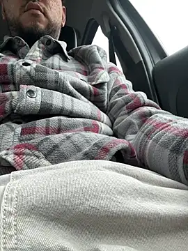 latinocalientehot online show from April 2026 11:27:01 AM