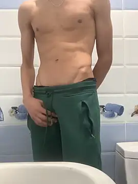 Snapshot of Spoo69 chatting on April 2026 01:25:01 AM Spoo69 online show from April 2026 01:25:01 AM