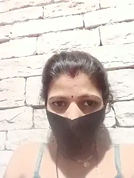 Divya-11431 online show from May 2026 05:20:02 PM