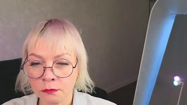 Ann Annise online show from March 2026 01:34:01 AM