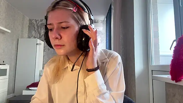 LadyFoxLove online show from February 2026 11:26:01 AM