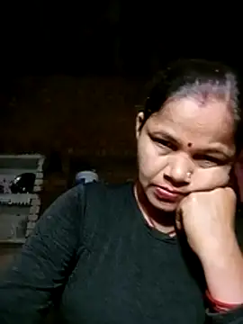 Snapshot of Pooja_sahu chatting on February 2026 05:44:01 PM Pooja sahu online show from February 2026 05:44:01 PM