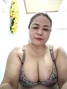 Baby-bigtits2026 online show from April 2026 10:21:02 AM