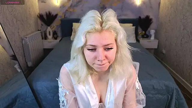 Kate Krose online show from March 2026 01:08:01 AM