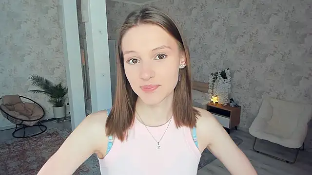 LianneBynon online show from March 2026 08:30:01 AM