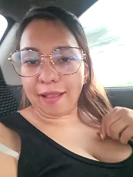 Snapshot of ISABELLA-24_ chatting on February 2026 11:33:01 AM ISABELLA-24 online show from February 2026 11:33:01 AM