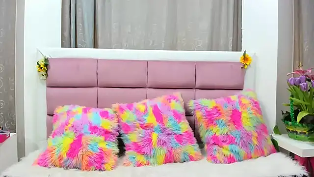 Snapshot of Keiry_Paloma chatting on February 2026 01:28:02 PM Keiry Paloma online show from February 2026 01:28:02 PM