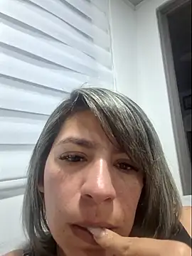 Snapshot of Ambar_Cortes chatting on February 2026 02:53:02 AM Ambar Cortes online show from February 2026 02:53:02 AM