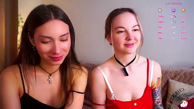 AricaPetties online show from April 2026 01:41:01 PM