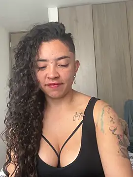 11 paris 11 online show from February 2026 06:36:02 PM