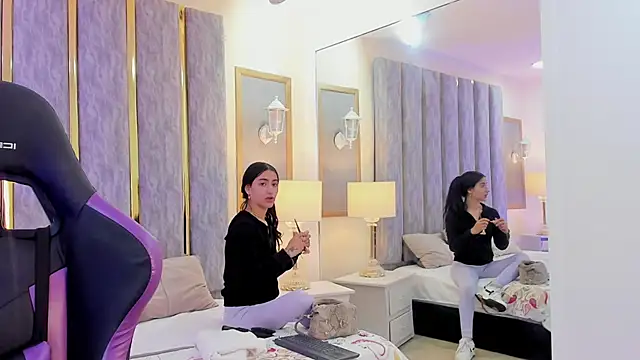 Snapshot of KeniaVelvet_ chatting on February 2026 01:49:02 PM KeniaVelvet online show from February 2026 01:49:02 PM