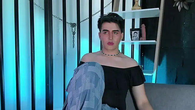 Snapshot of noahWolff_ chatting on February 2026 04:19:01 AM noahWolff online show from February 2026 04:19:01 AM