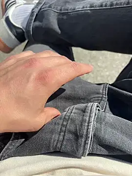 Snapshot of Lennart1869 chatting on March 2026 01:04:02 PM Lennart1869 online show from March 2026 01:04:02 PM