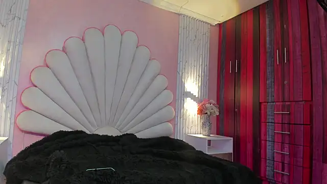 Snapshot of Kateemos chatting on February 2026 01:15:02 PM Kateemos online show from February 2026 01:15:02 PM