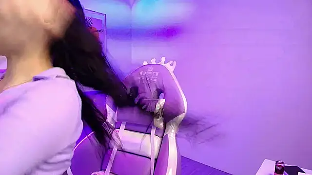 Snapshot of Maddie_T18 chatting on February 2026 11:25:01 AM Maddie T18 online show from February 2026 11:25:01 AM