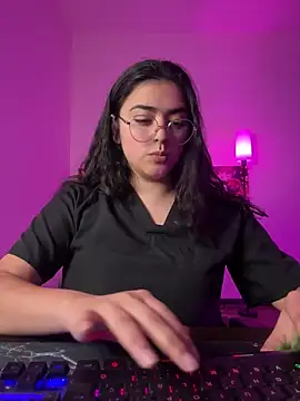 Snapshot of Ales_Kitten_Live chatting on February 2026 09:22:01 PM Ales Kitten Live online show from February 2026 09:22:01 PM