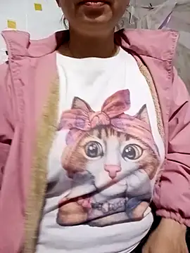 Snapshot of Arica_sexy001 chatting on February 2026 01:43:01 AM Arica sexy001 online show from February 2026 01:43:01 AM