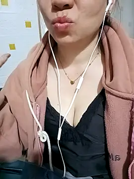 Snapshot of Arica_sexy001 chatting on March 2026 02:18:01 AM Arica sexy001 online show from March 2026 02:18:01 AM