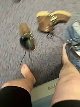 arcticman103 online show from February 2026 03:56:01 AM