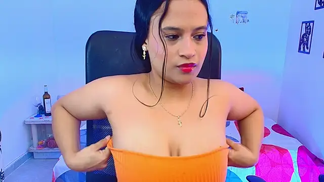 Snapshot of Kristin___ chatting on February 2026 03:10:01 AM Kristin online show from February 2026 03:10:01 AM