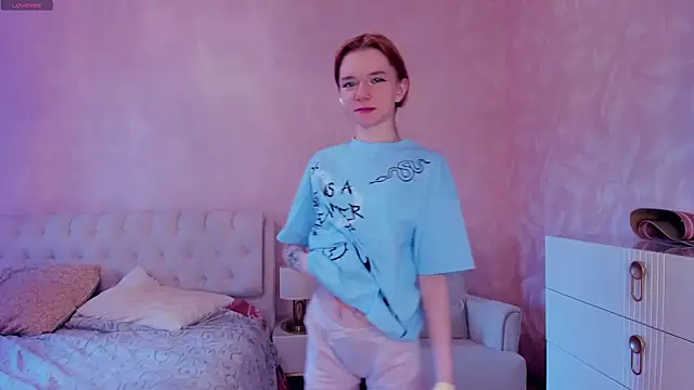 TarynPalek online show from April 2026 07:41:01 AM