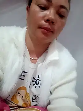 Snapshot of neyney110 chatting on February 2026 09:20:02 PM neyney110 online show from February 2026 09:20:02 PM