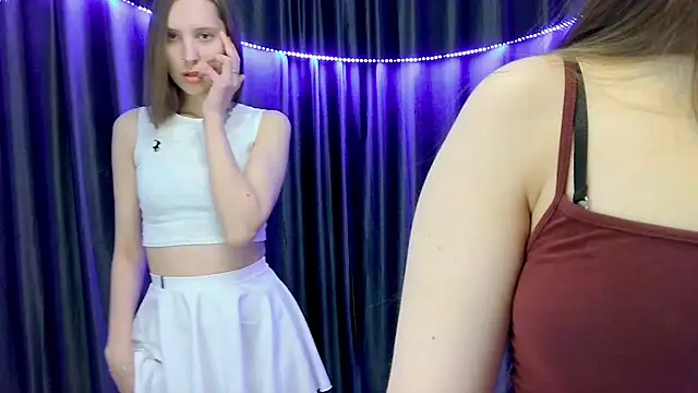 Snapshot of GloriaWalkerJr chatting on March 2026 03:30:01 PM GloriaWalkerJr online show from March 2026 03:30:01 PM