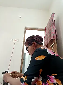 Elie Hallway online show from March 2026 05:22:02 AM