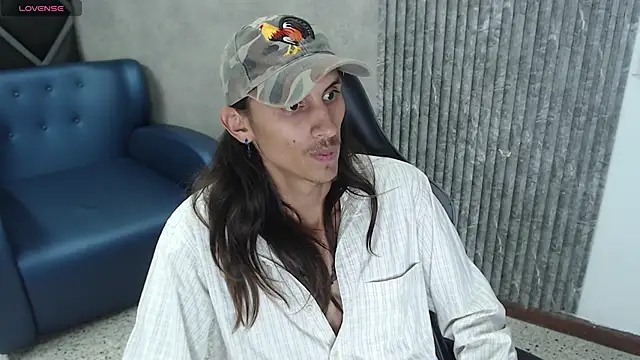 Snapshot of Noha-Smith chatting on February 2026 04:16:02 AM Noha-Smith online show from February 2026 04:16:02 AM