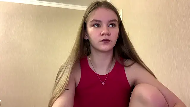 Snapshot of AgnesShy_ chatting on February 2026 07:15:02 AM AgnesShy online show from February 2026 07:15:02 AM