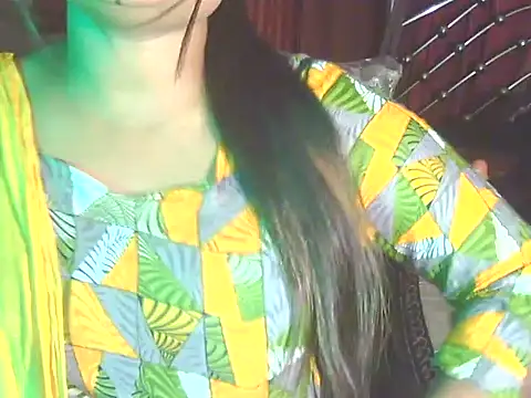 Snapshot of Nusrat_Faria chatting on May 2026 05:53:02 PM Nusrat Faria online show from May 2026 05:53:02 PM