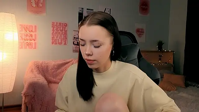 Snapshot of Vexnexe chatting on February 2026 07:37:02 PM Vexnexe online show from February 2026 07:37:02 PM