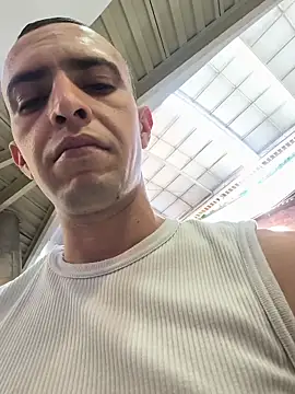 logan-31 online show from April 2026 07:45:01 PM