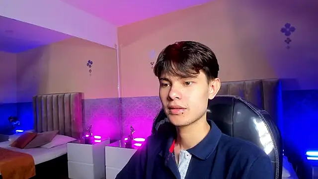 Derek Sinn online show from April 2026 08:01:02 PM