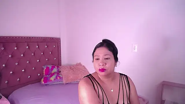 Snapshot of miafuegolatino chatting on May 2026 03:15:02 AM miafuegolatino online show from May 2026 03:15:02 AM
