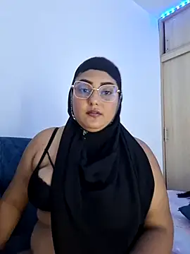 Amira-sultan online show from February 2026 09:01:01 PM